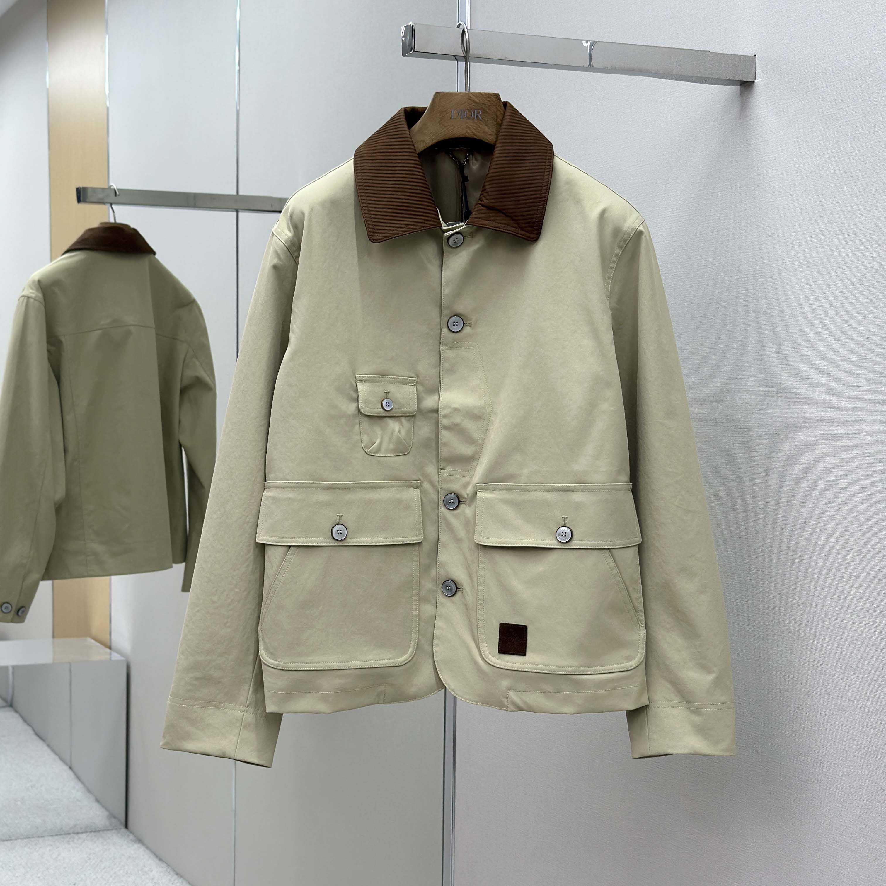 Louis Vuitton Workwear Gardening Jacket   1AILNW  - DopestKickz