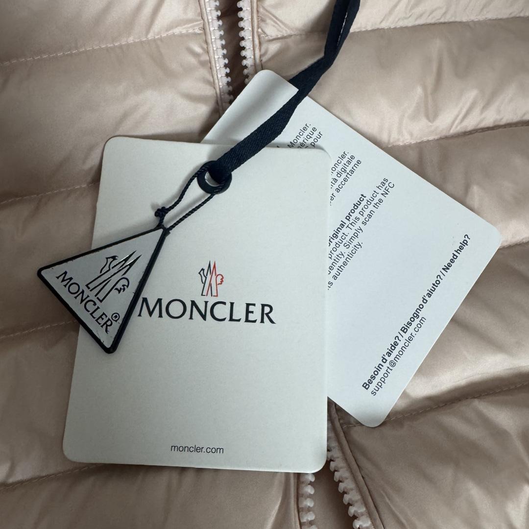 Moncler Igelle Short Down Jacket - DopestKickz