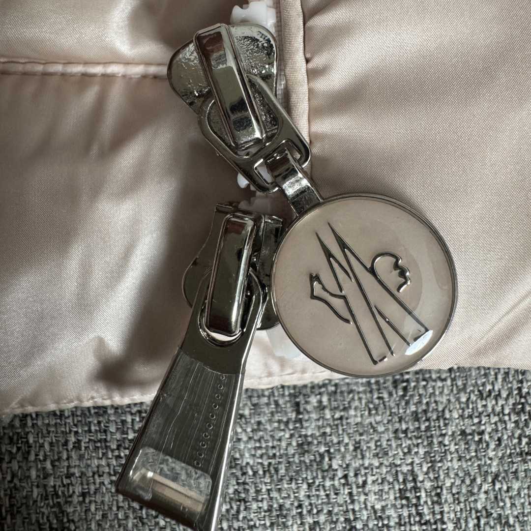 Moncler Igelle Short Down Jacket - DopestKickz