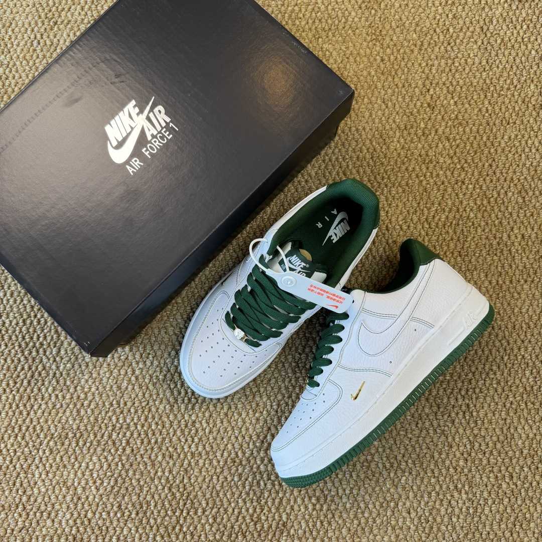 Nike Air Force 1'07     IB6543-102 - DopestKickz