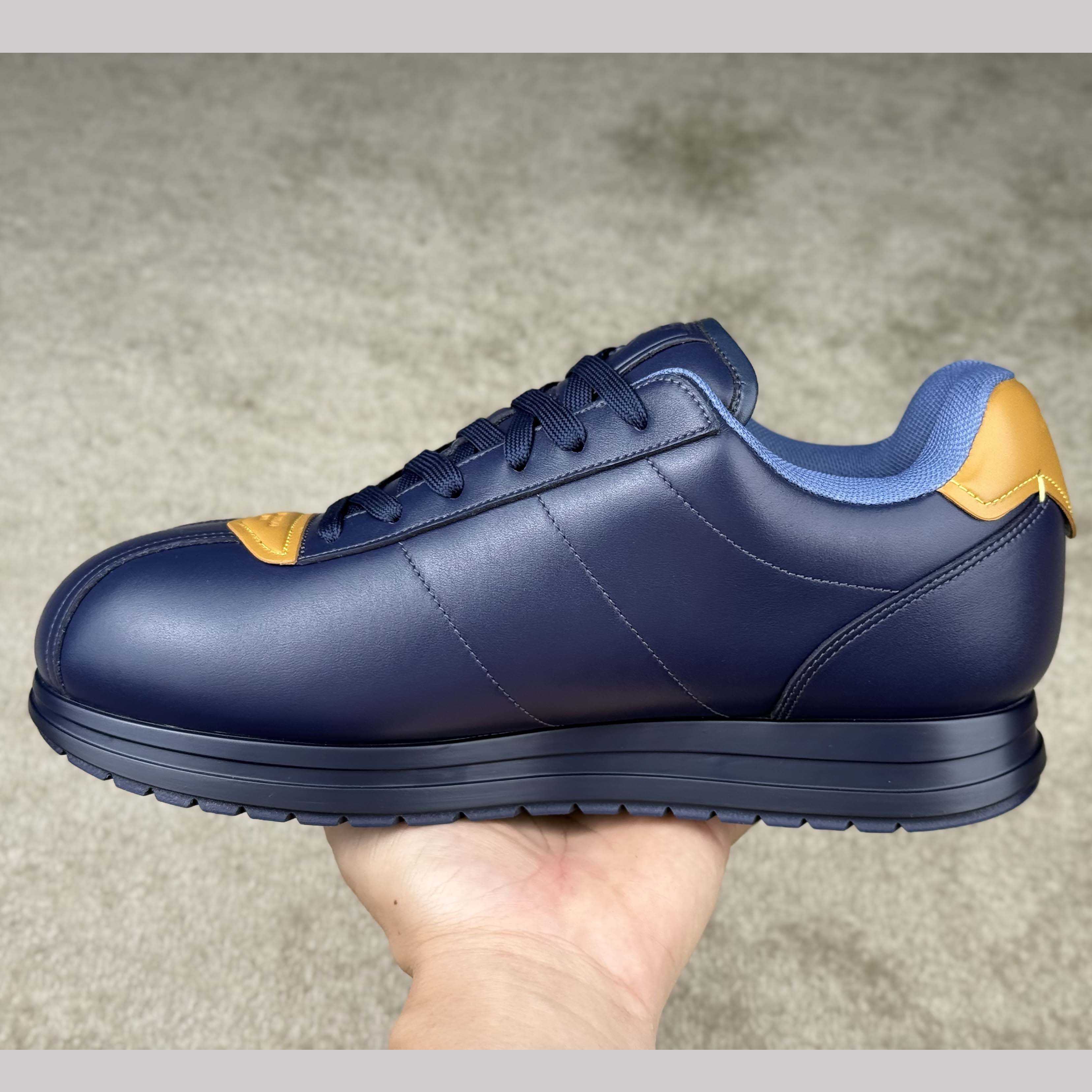 Louis Vuitton LV BUTTERSOFT Sneaker    1AIKI3 - DopestKickz