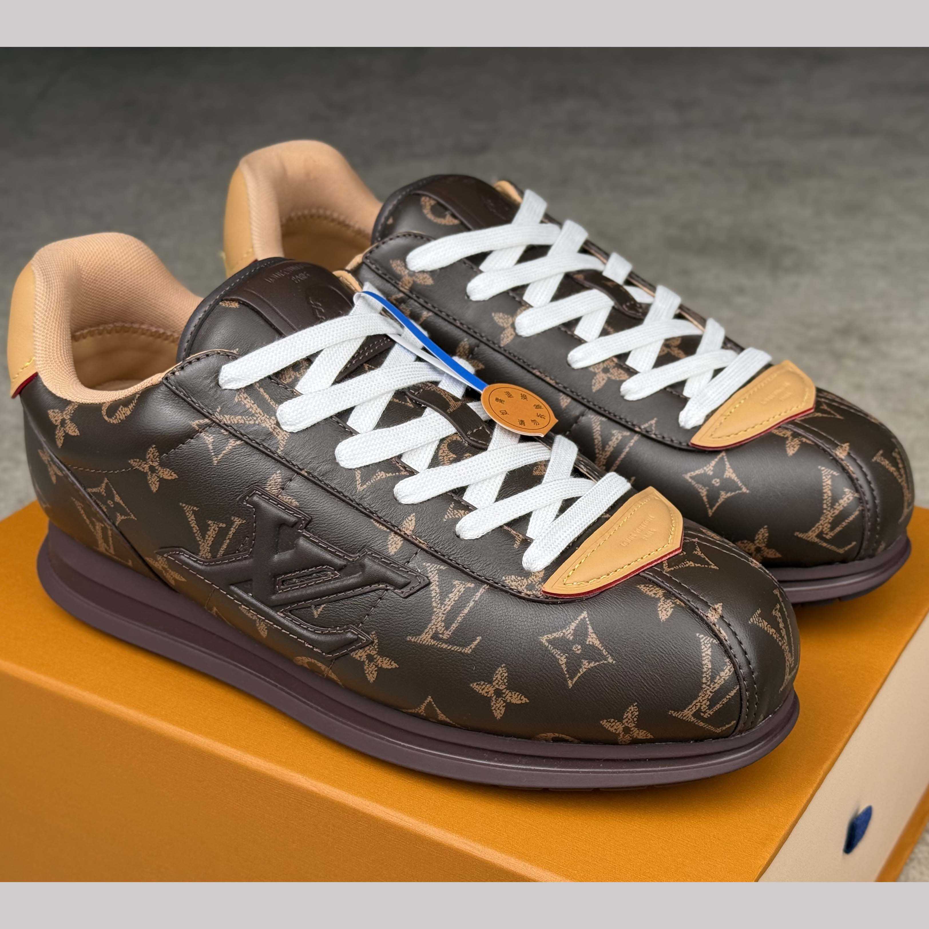Louis Vuitton LV BUTTERSOFT Sneaker    1AIKVD - DopestKickz