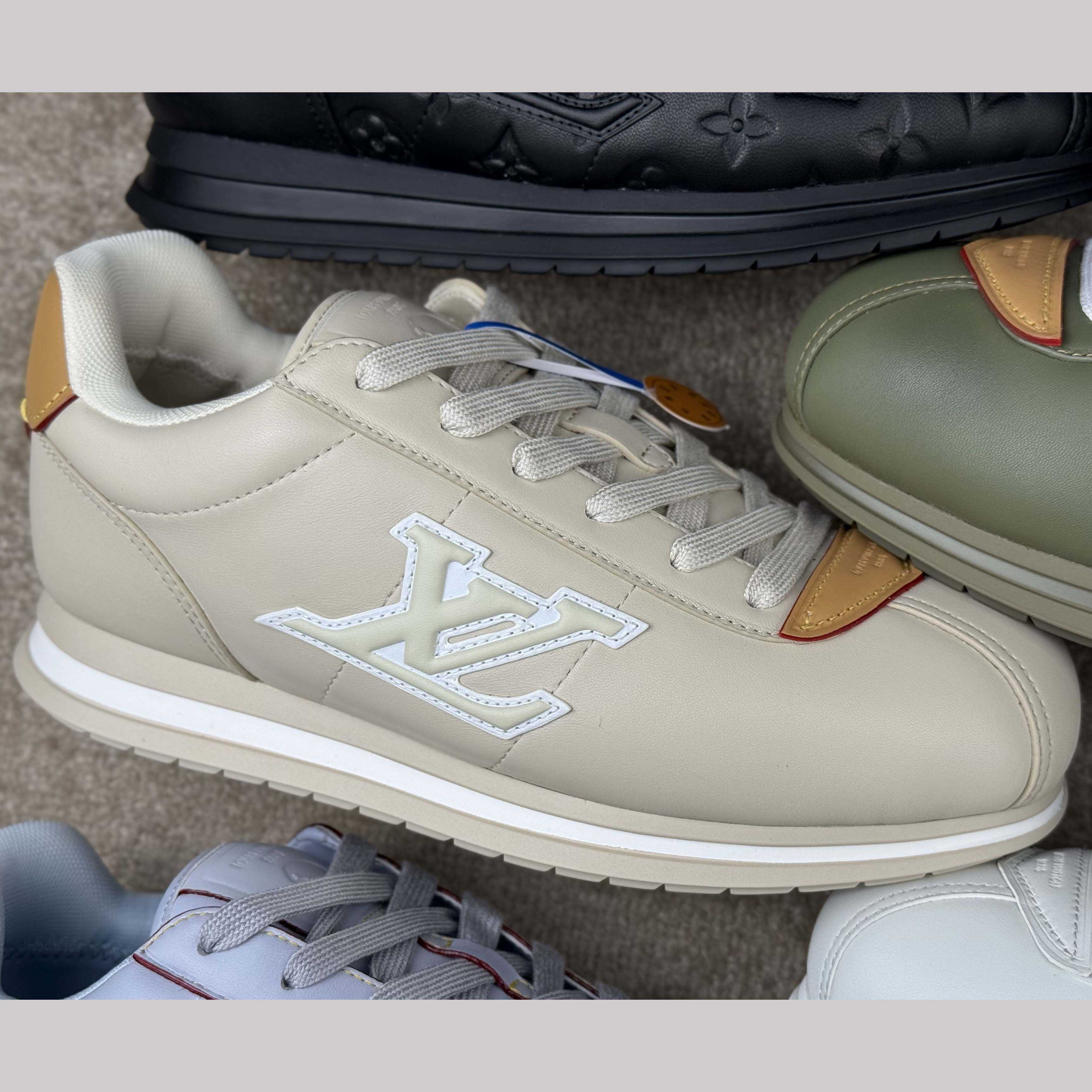 Louis Vuitton LV BUTTERSOFT Sneaker    1AIKF4 - DopestKickz