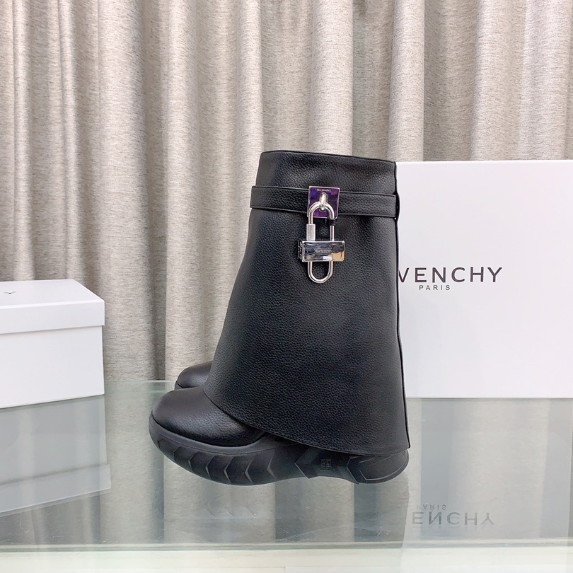 Givenchy Shark Lock Boots - DopestKickz