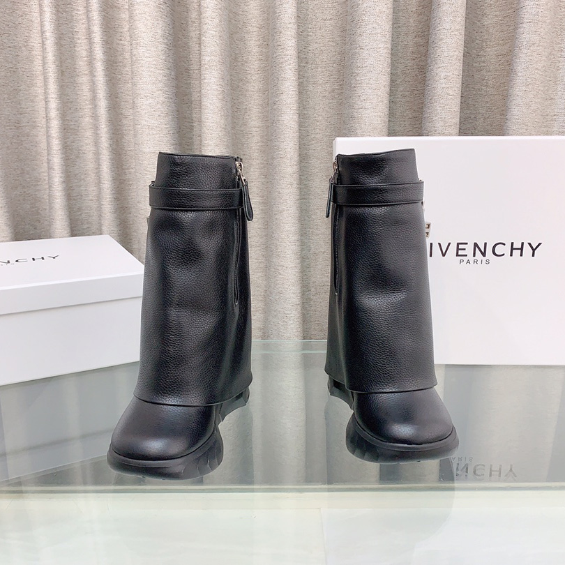 Givenchy Shark Lock Boots - DopestKickz