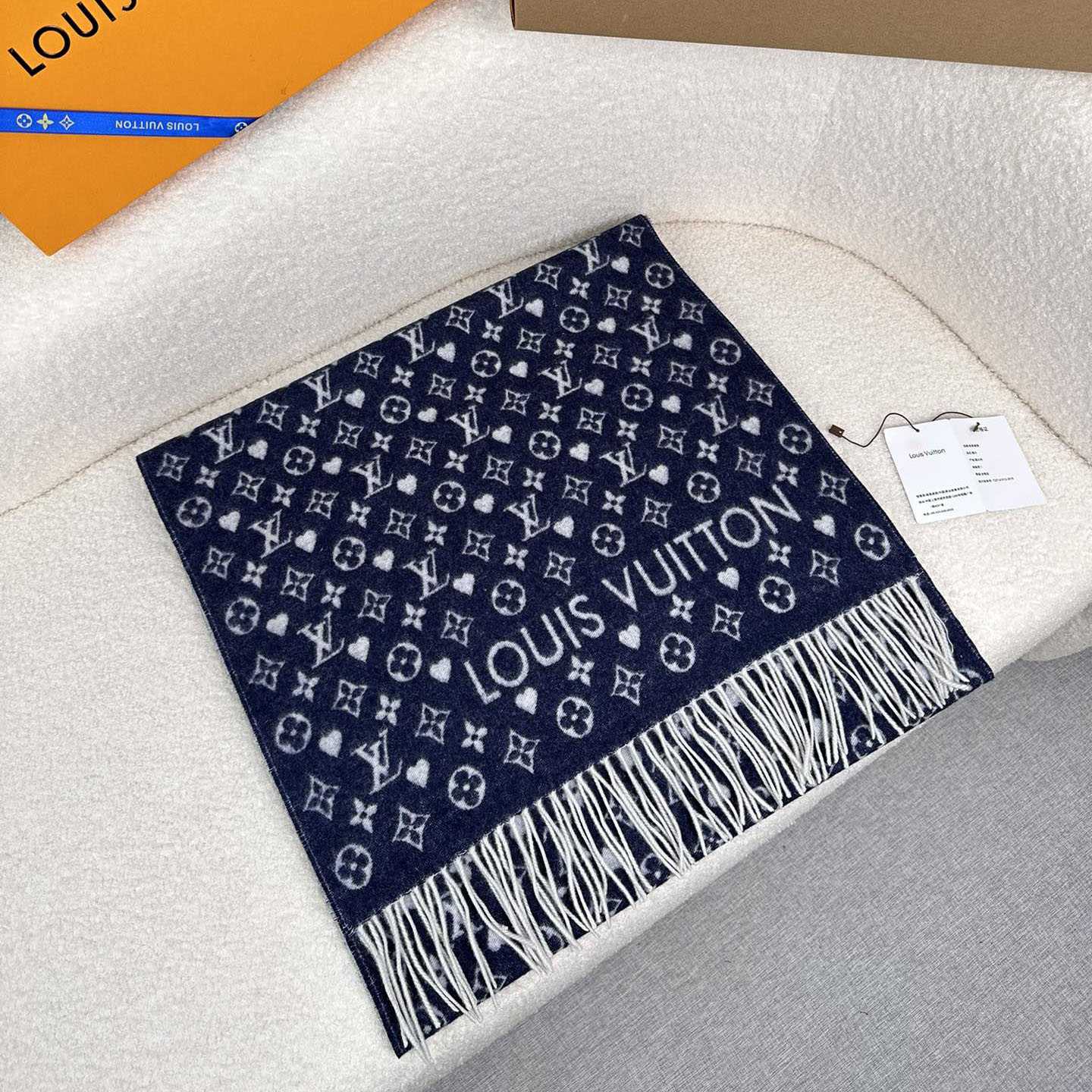 Louis Vuitton Game On Scarf   45*180cm - DopestKickz