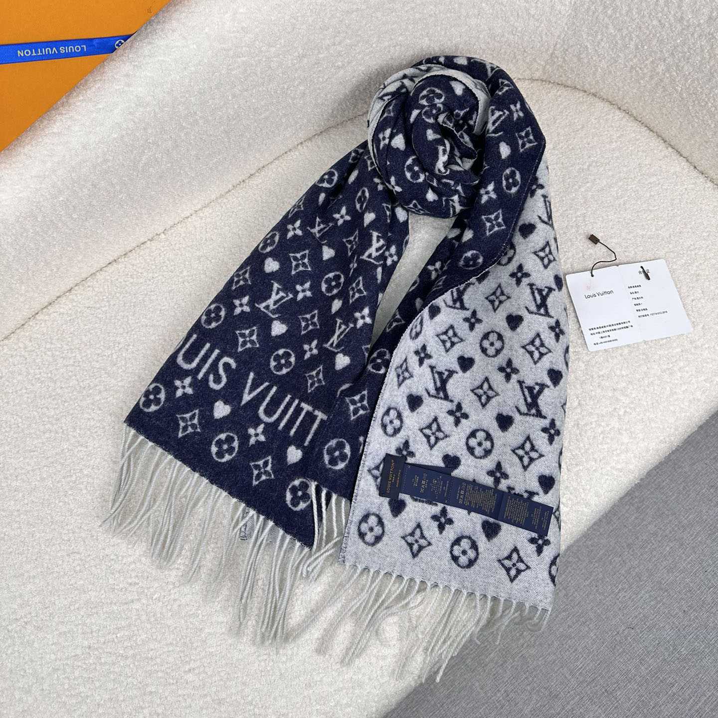 Louis Vuitton Game On Scarf   45*180cm - DopestKickz