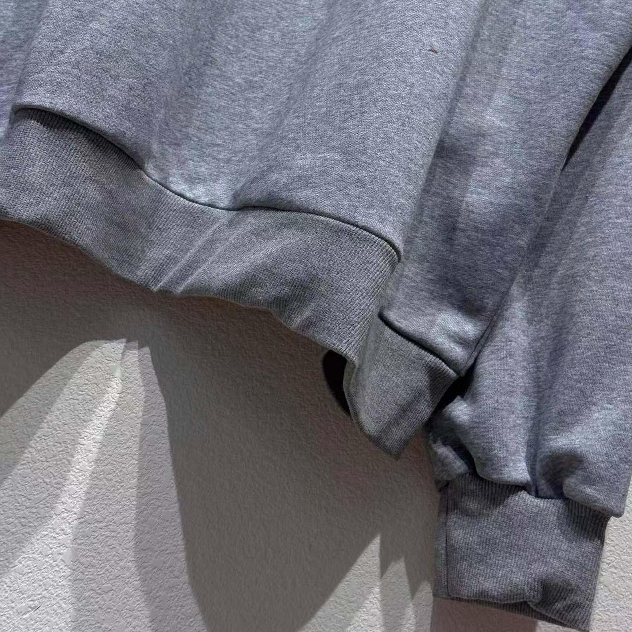 Louis Vuitton Embroidered Signature Sweatshirt   1AIKCO - DopestKickz