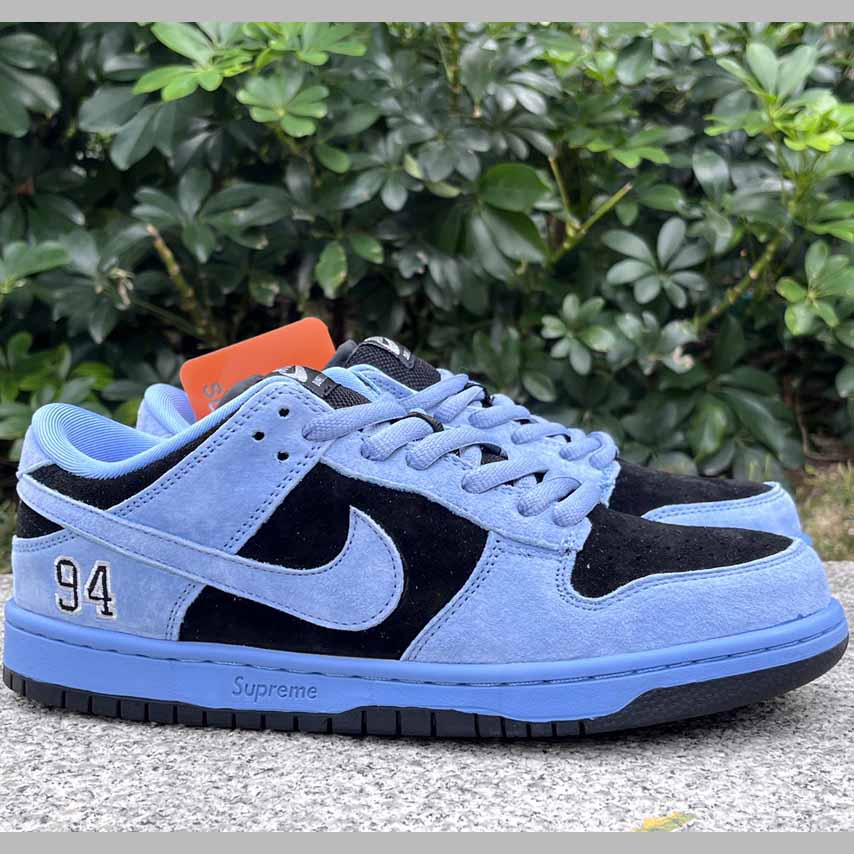 Supreme x Nike Dunk SB LOW PRO OG QS    HQ8487-400 - DopestKickz