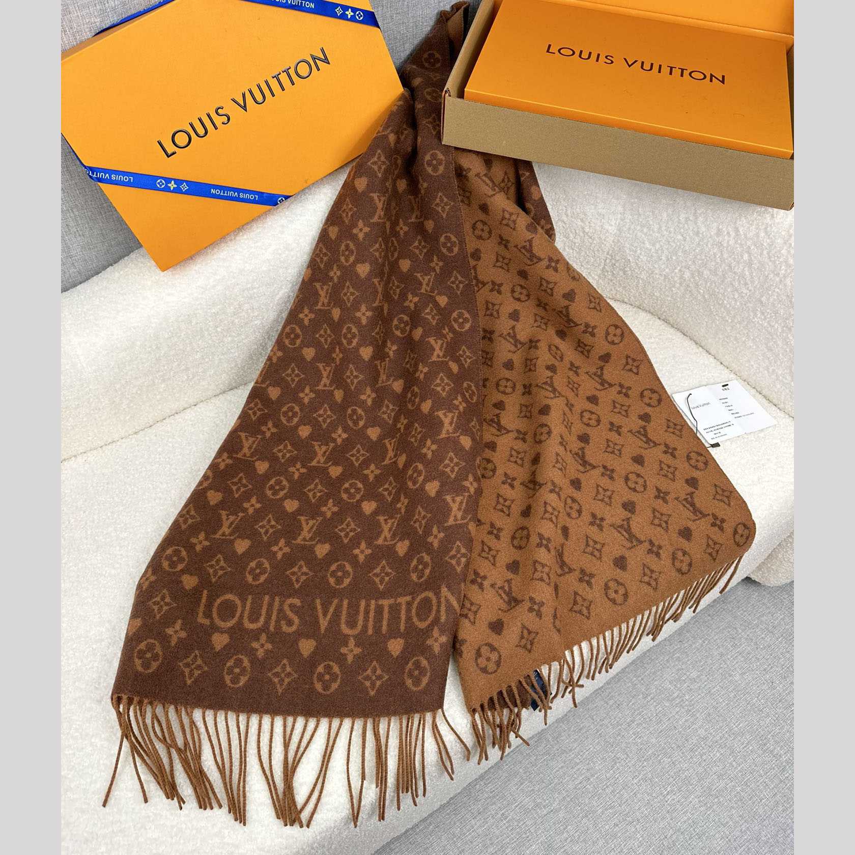 Louis Vuitton Game On Scarf   45*180cm - DopestKickz