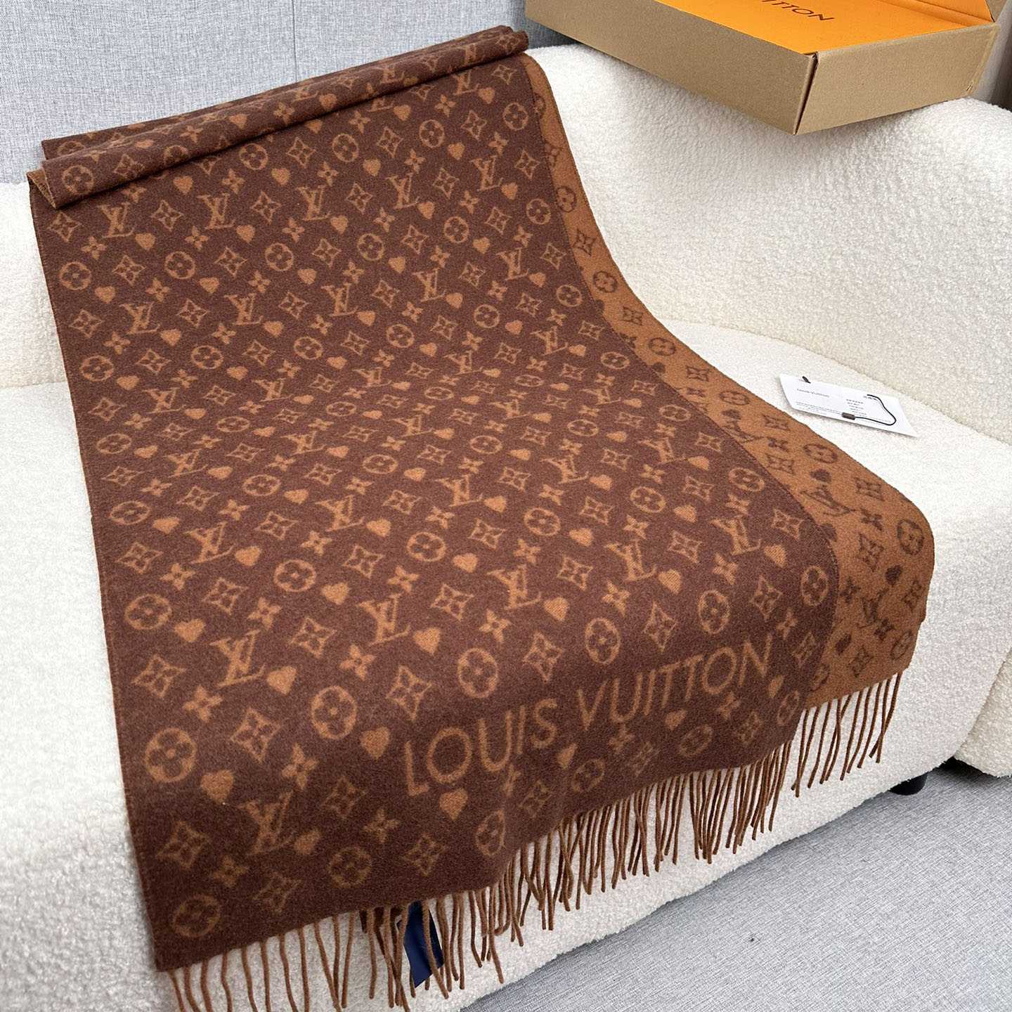 Louis Vuitton Game On Scarf   45*180cm - DopestKickz