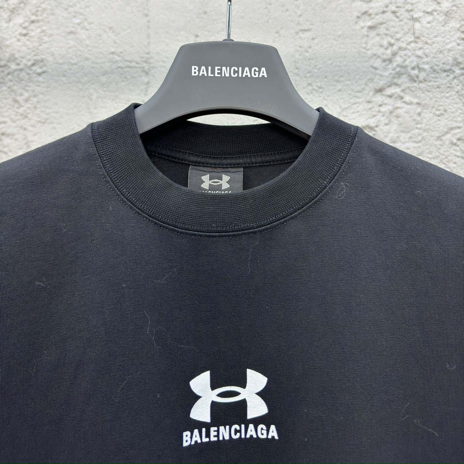 Balenciaga Under Armour® T-Shirt Oversized In Black And White - DopestKickz