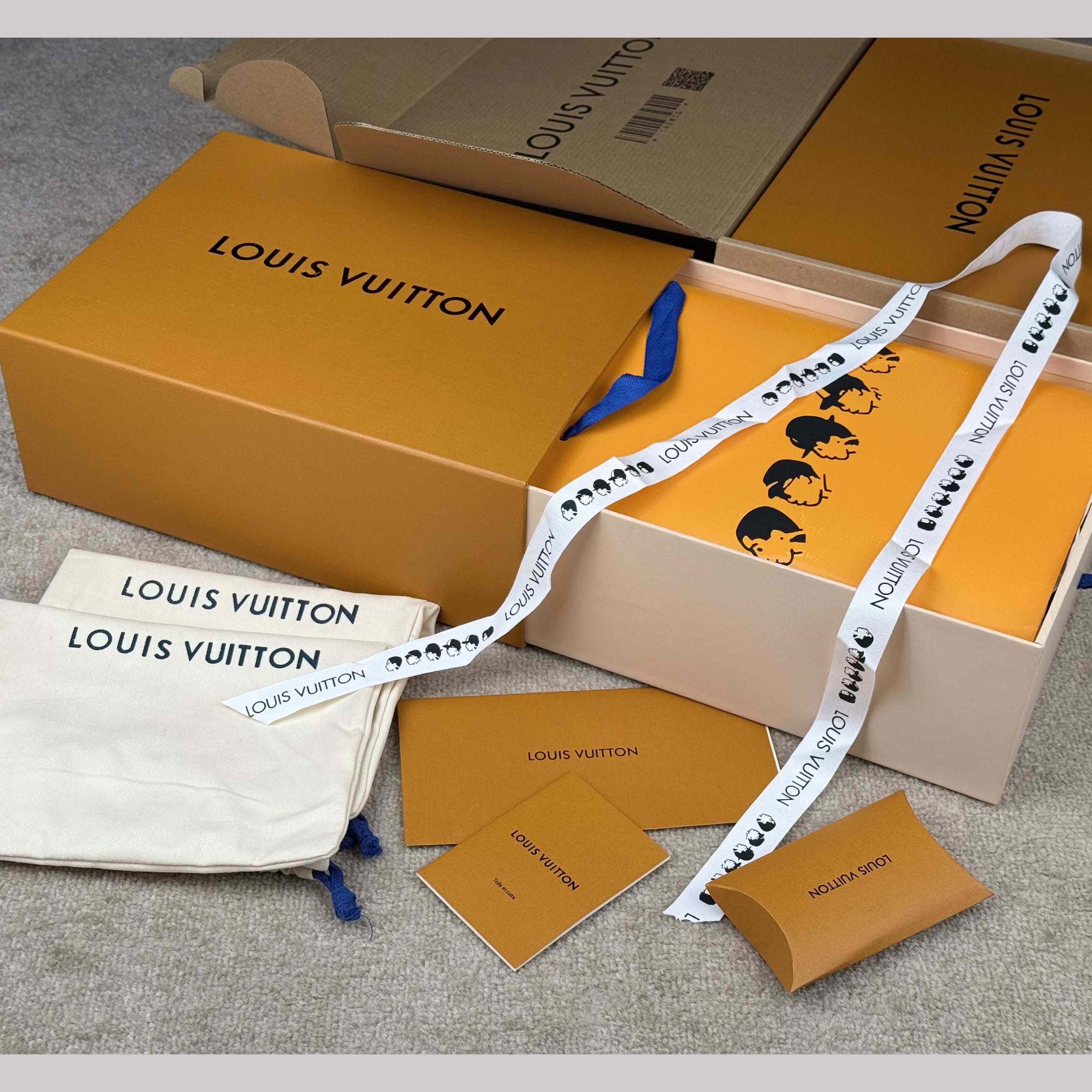 Louis Vuitton LV BUTTERSOFT Sneaker     - DopestKickz