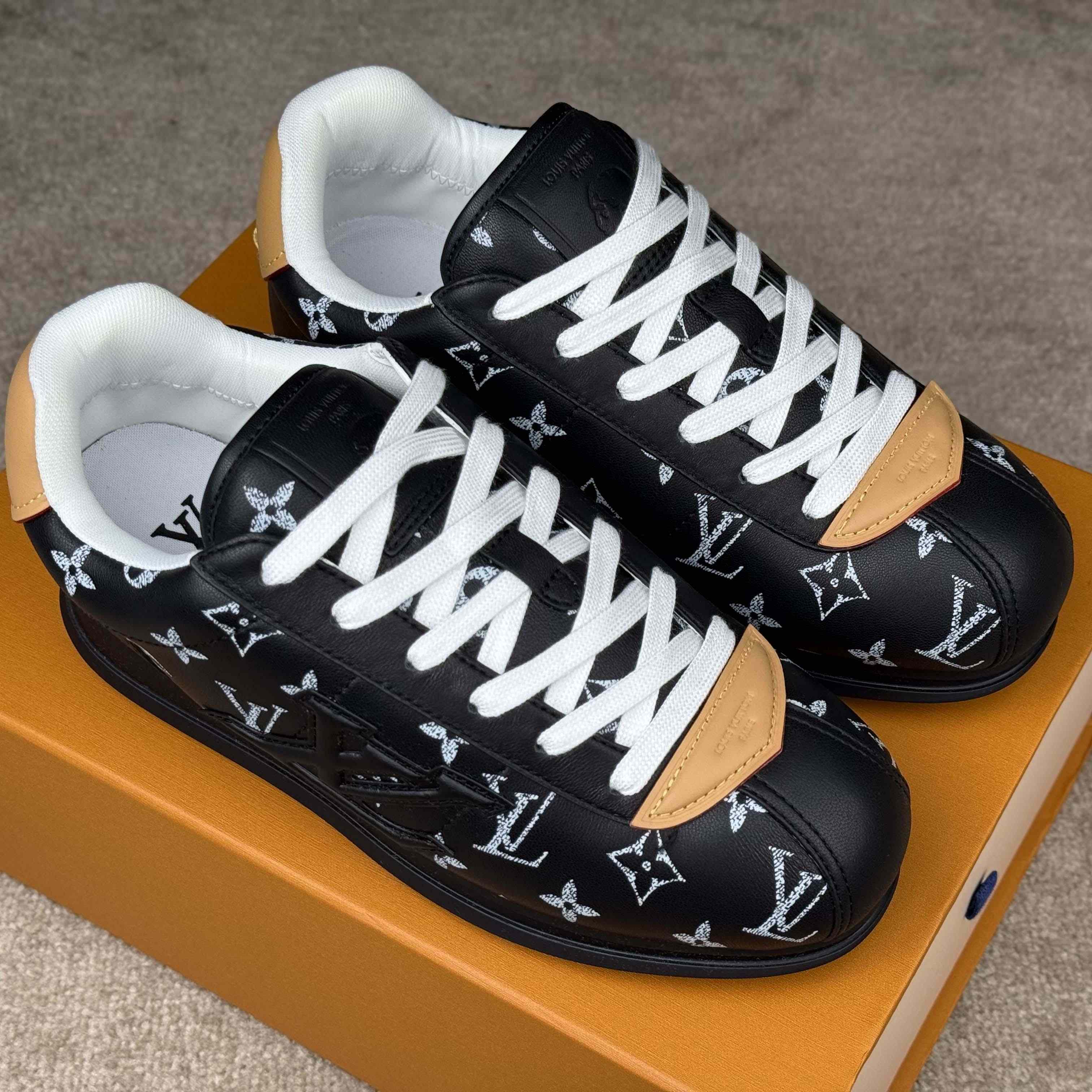 Louis Vuitton LV BUTTERSOFT Sneaker     - DopestKickz