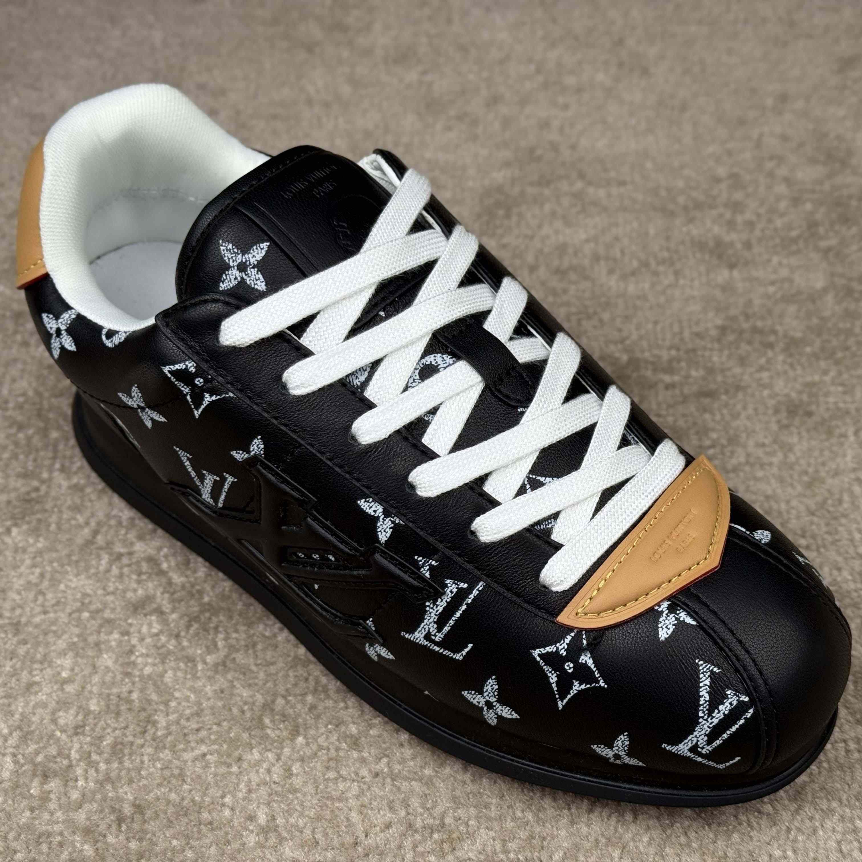 Louis Vuitton LV BUTTERSOFT Sneaker     - DopestKickz