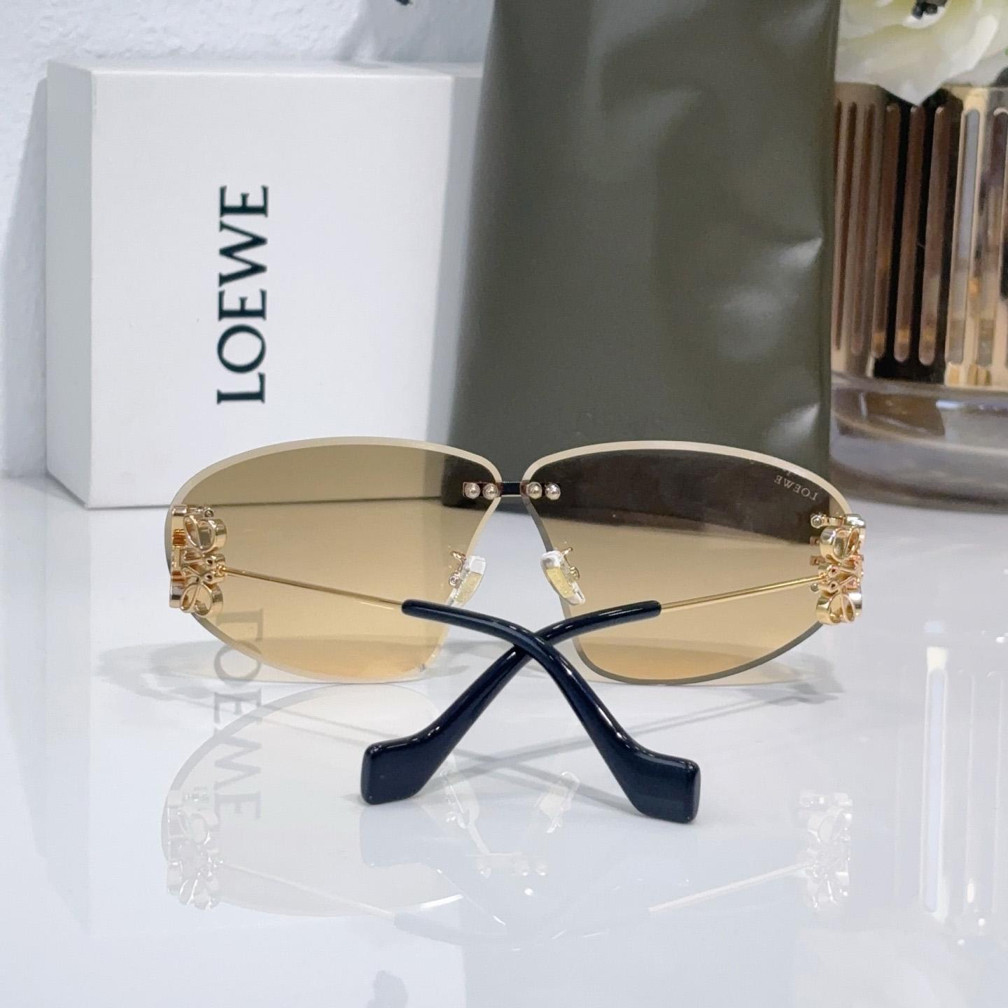 Loewe LW40048U Sunglasses  - DopestKickz