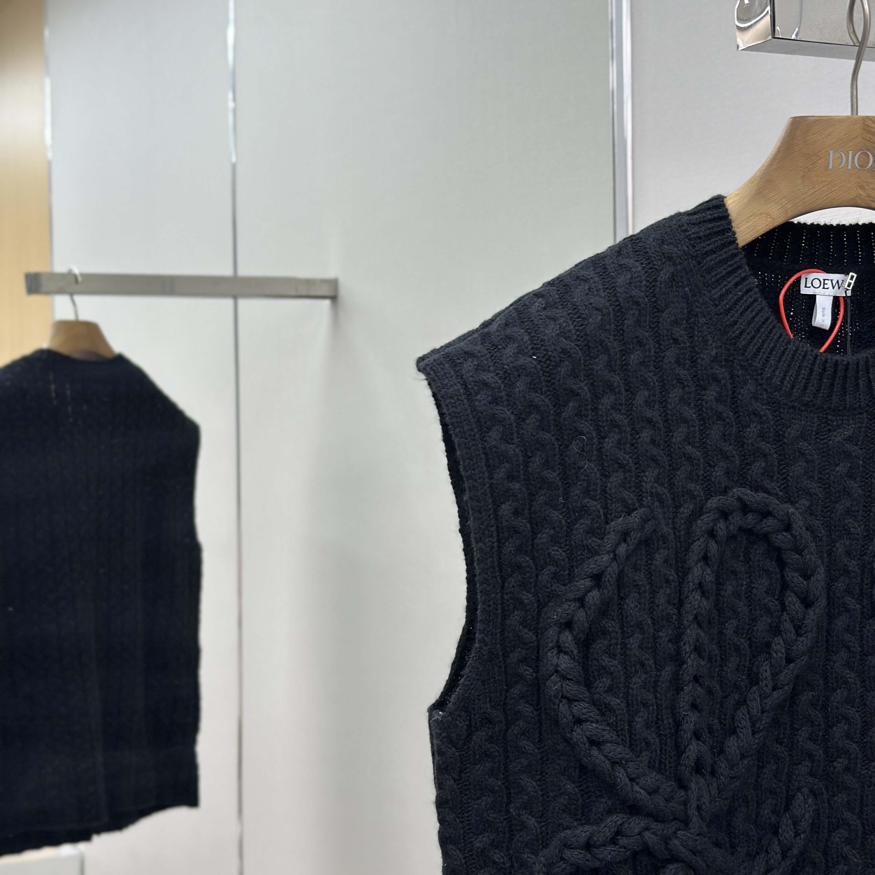 Loewe Vest In Wool - DopestKickz