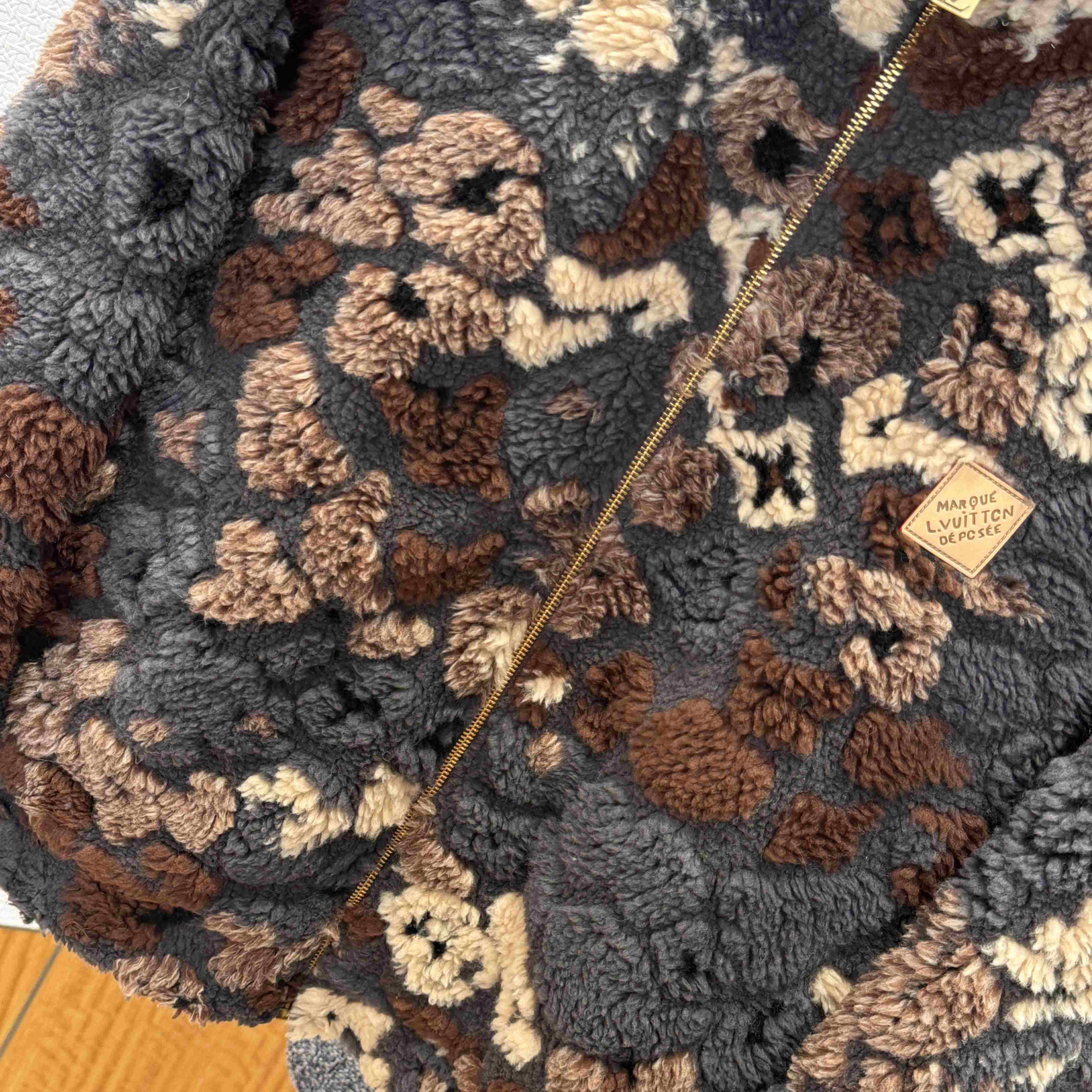 Louis Vuitton Reversible Fleece Blouson   1AIMJS - DopestKickz