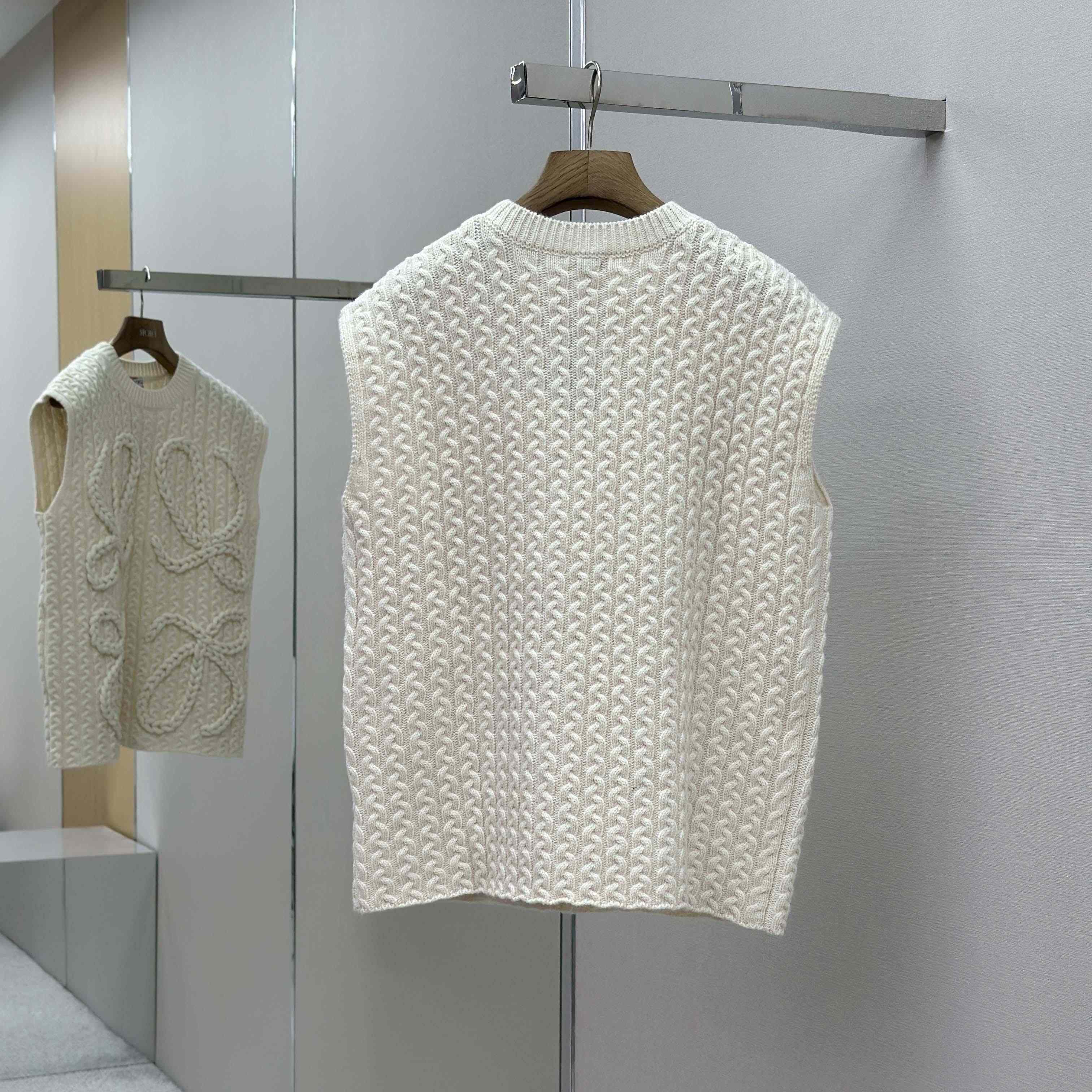 Loewe Vest In Wool - DopestKickz