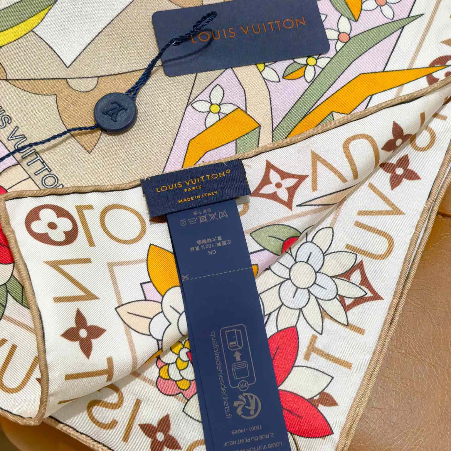 Louis Vuitton Picnic Square 90   M96355 - DopestKickz