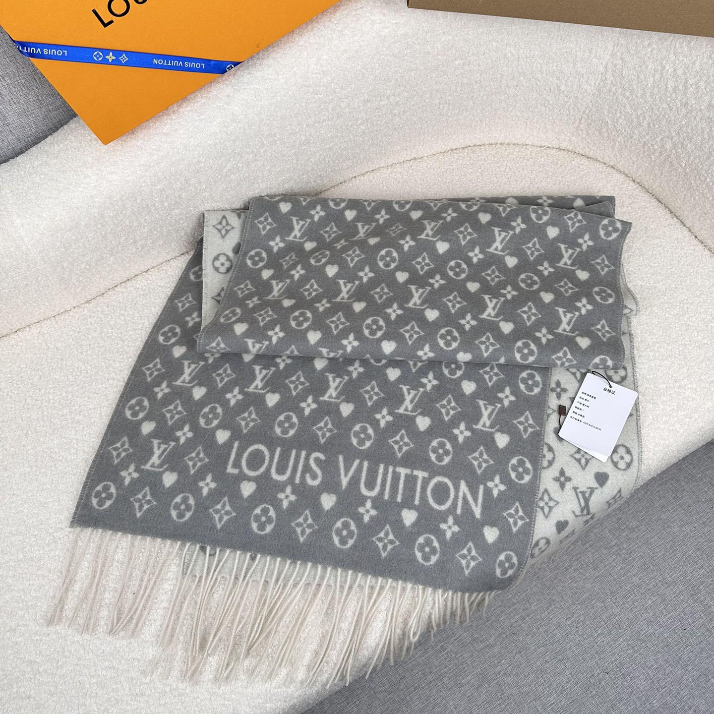 Louis Vuitton Game On Scarf   45*180cm - DopestKickz
