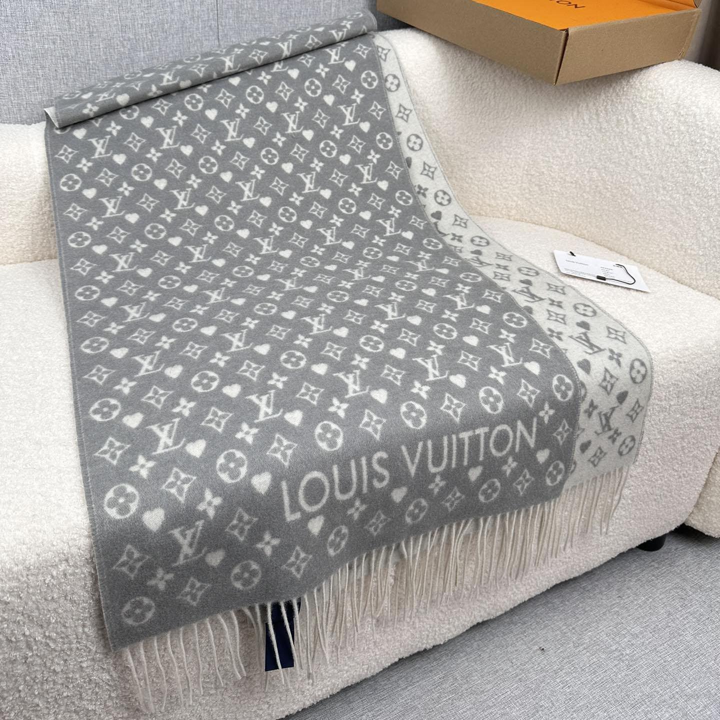 Louis Vuitton Game On Scarf   45*180cm - DopestKickz