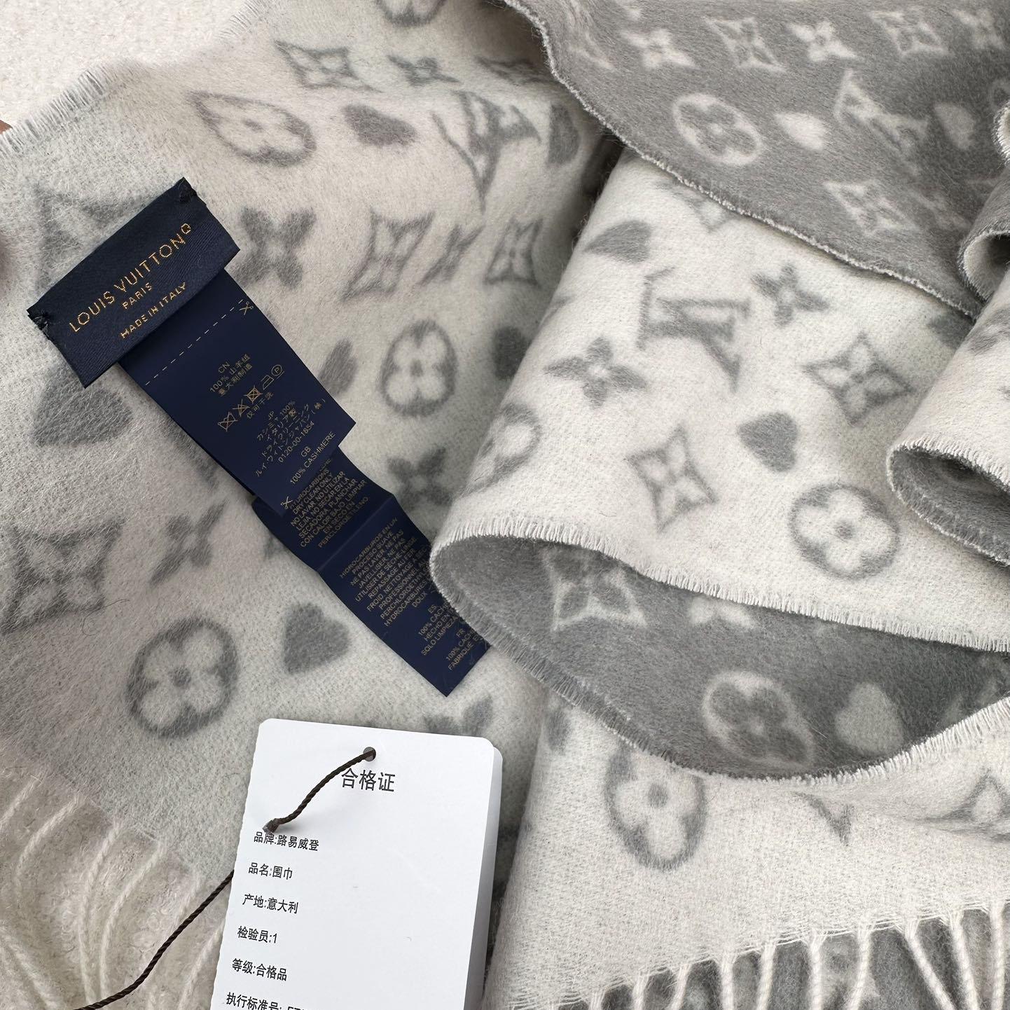 Louis Vuitton Game On Scarf   45*180cm - DopestKickz