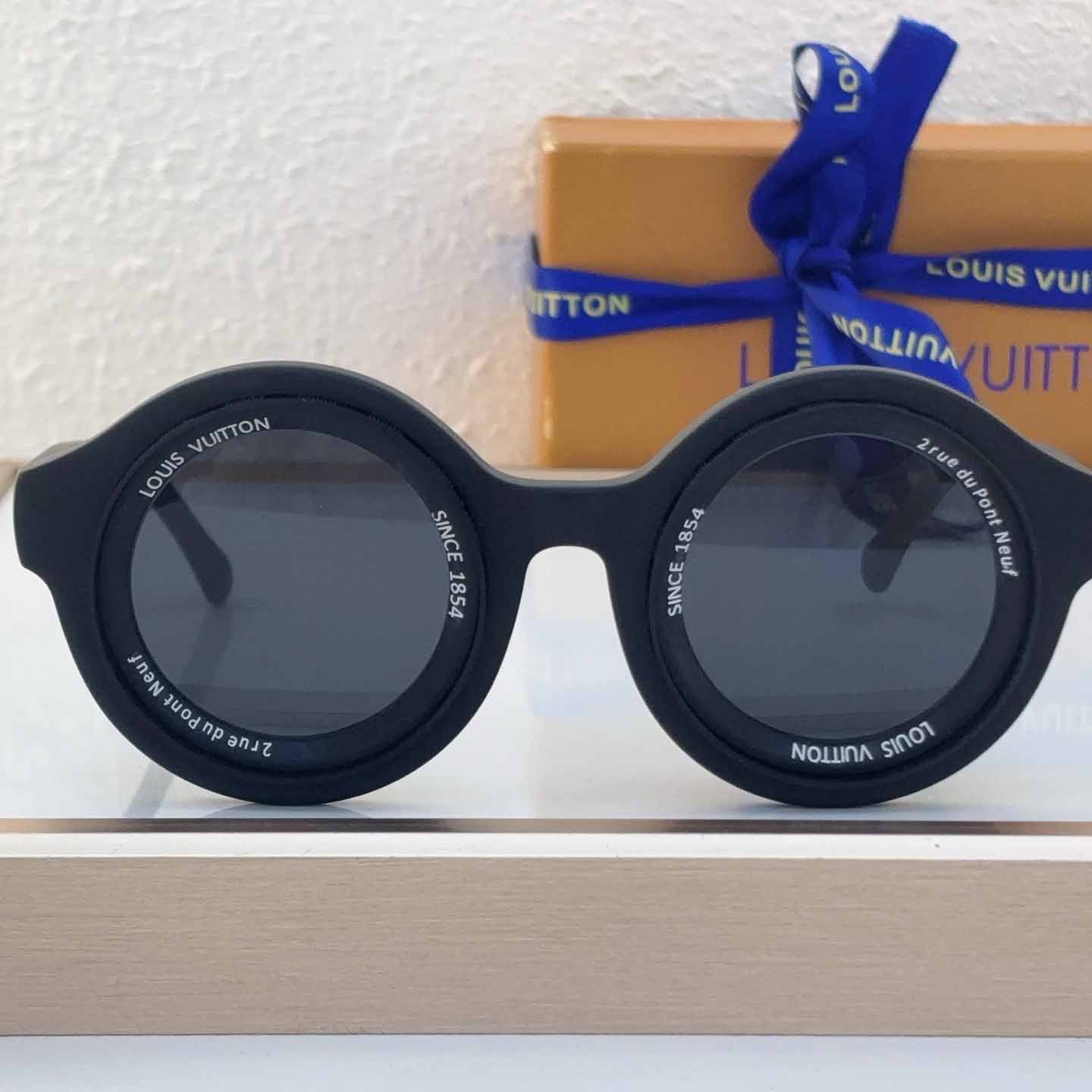 Louis Vuitton LV Super Vision Round Sunglasses   Z2737U Z2386U - DopestKickz