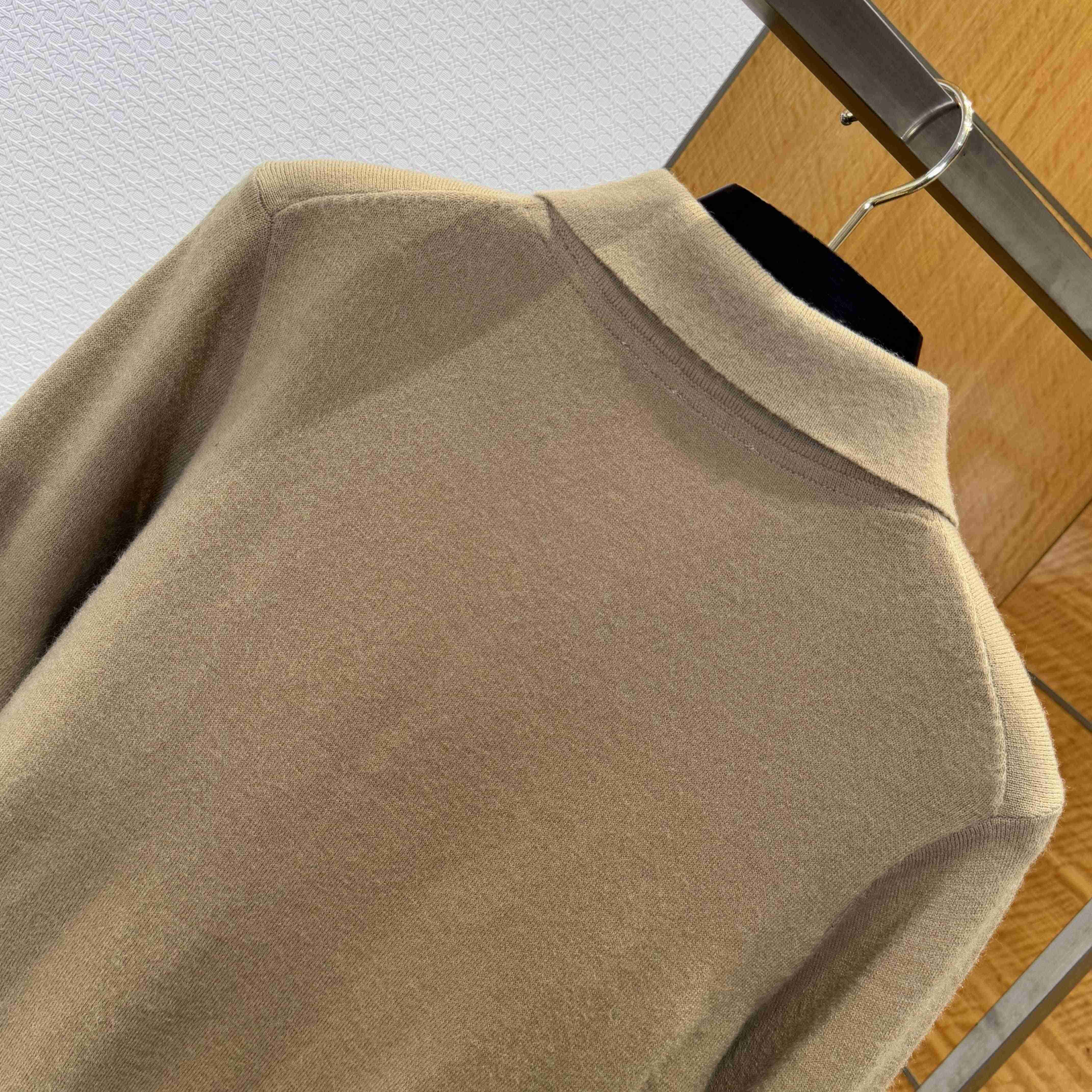 Burberry Long-sleeve Cashmere Blend Polo Shirt - DopestKickz