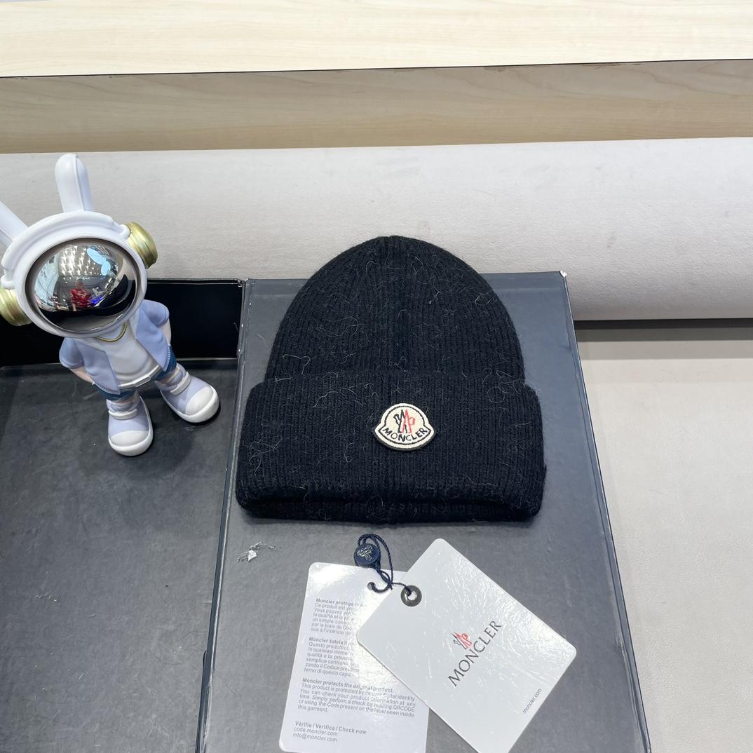 Moncler Beanie  - DopestKickz