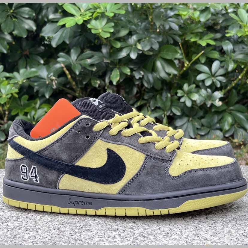 Supreme x Nike SB Dunk Low   HQ8487-300 - DopestKickz