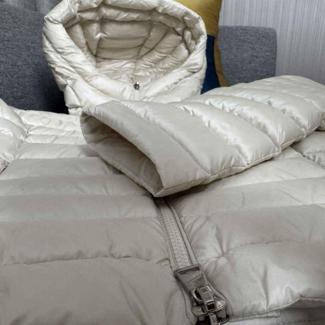 Moncler Ige Hooded Short Down Jacket - DopestKickz