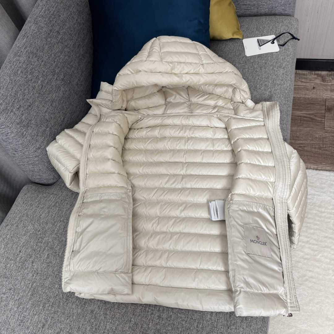 Moncler Ige Hooded Short Down Jacket - DopestKickz