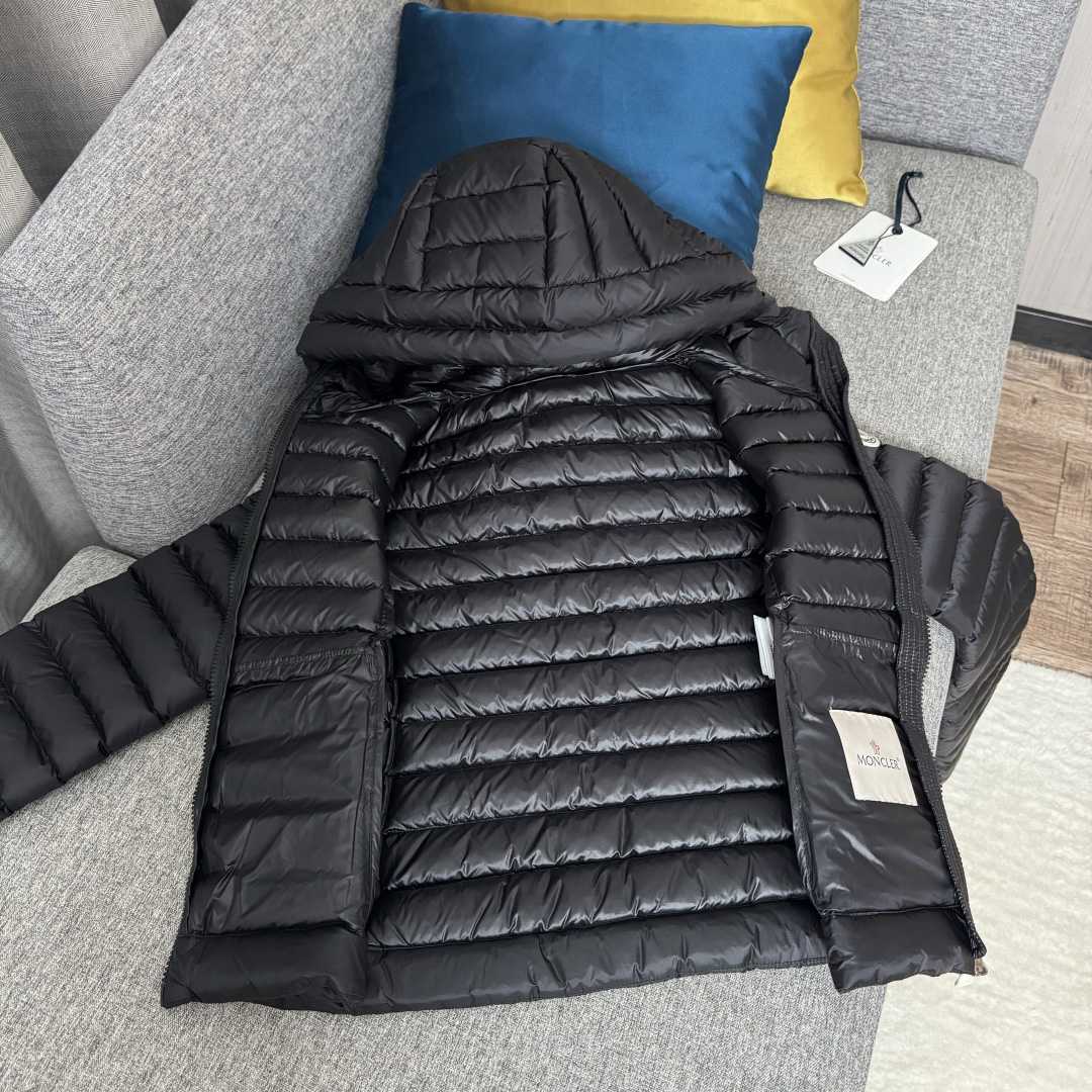 Moncler Ige Hooded Short Down Jacket - DopestKickz