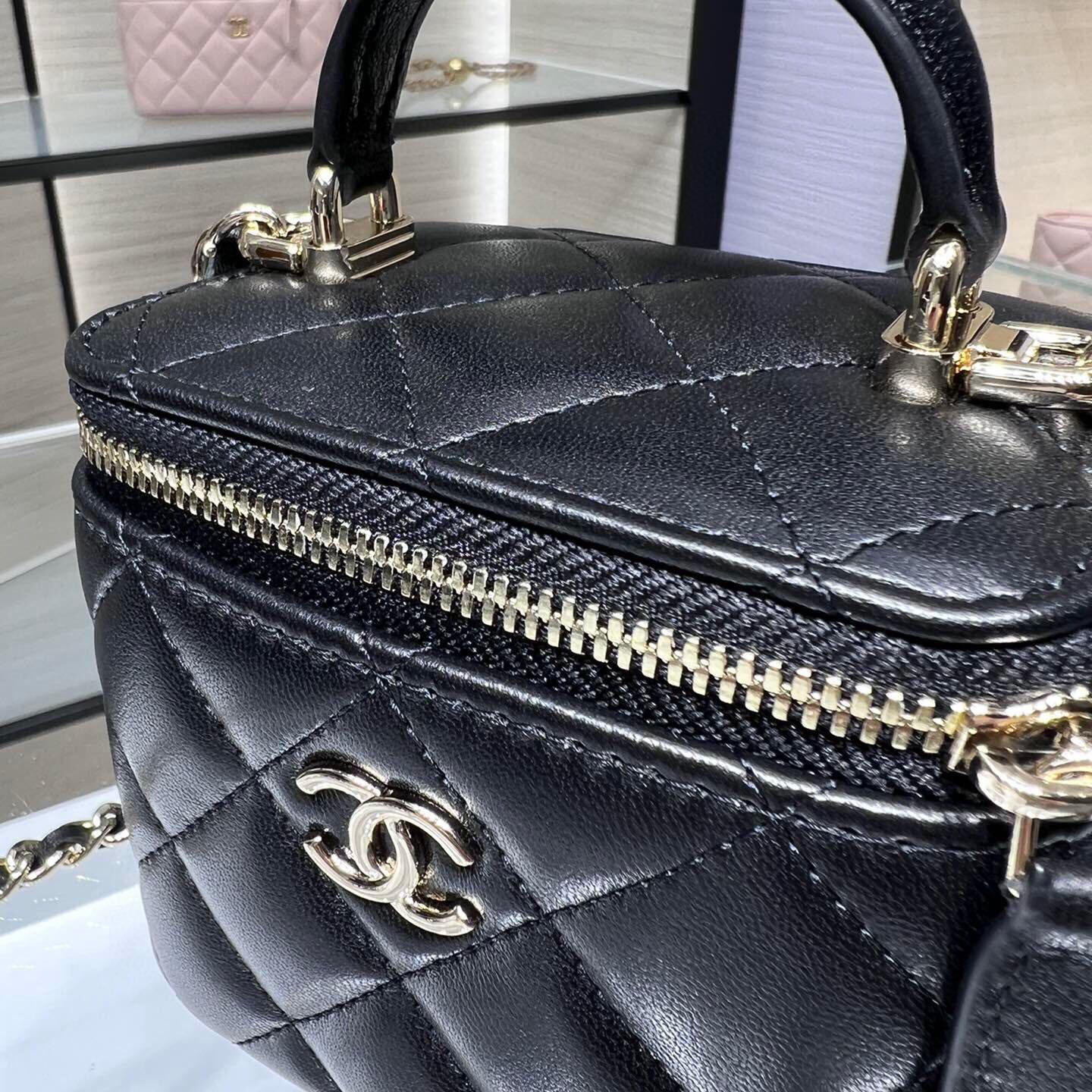 Chanel AP2198Y Bag   11*8.5*7cm - DopestKickz