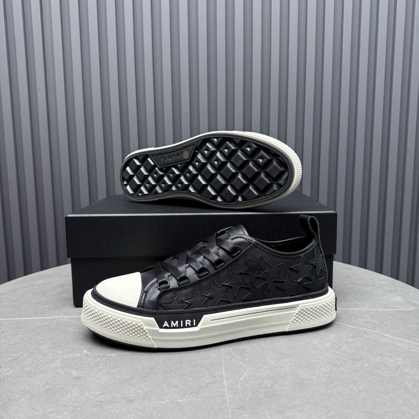 Amiri Stars Low Sneakers - DopestKickz