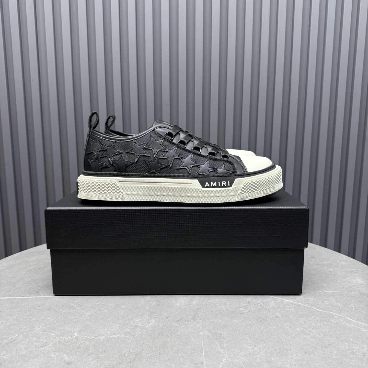 Amiri Stars Low Sneakers - DopestKickz