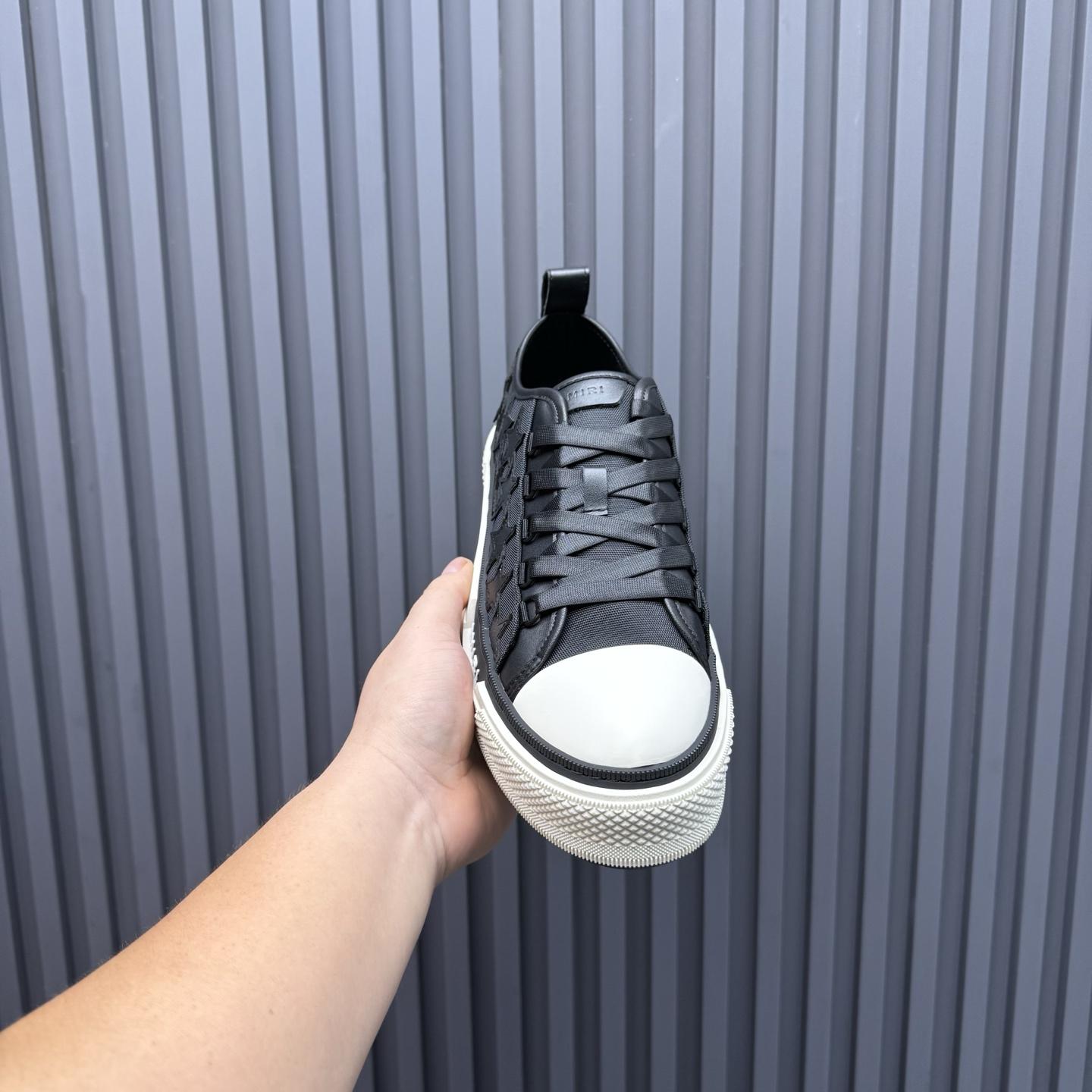 Amiri Stars Low Sneakers - DopestKickz