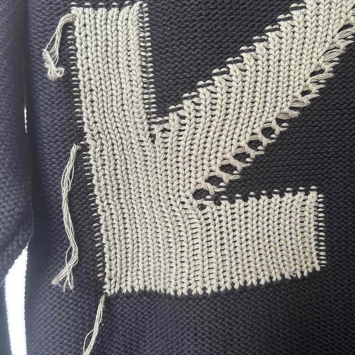 Off-White Reverse Arrow Diag Knit Crewneck 'Black/Green' - DopestKickz