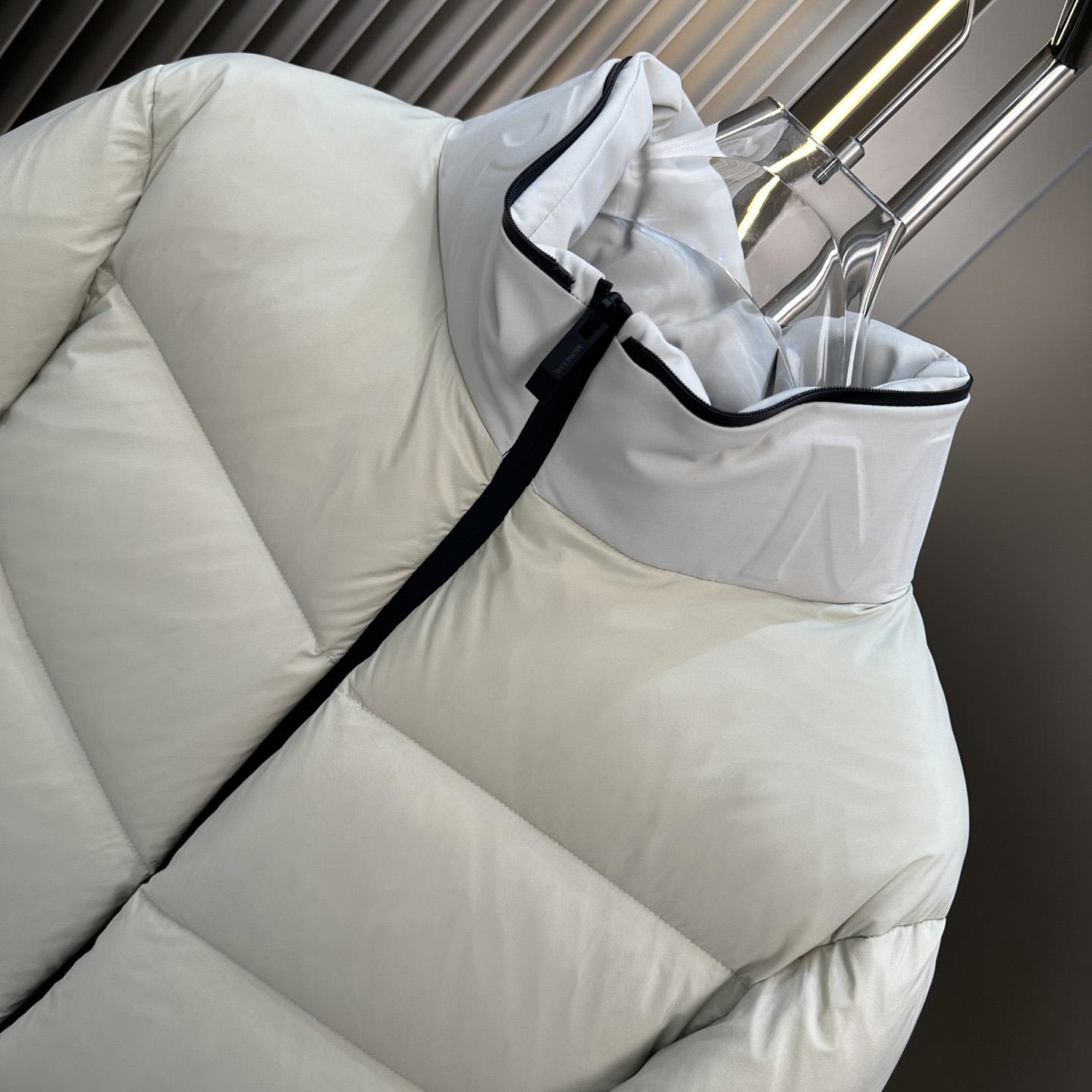 Moncler Forez Hooded Short Down Jacket - DopestKickz