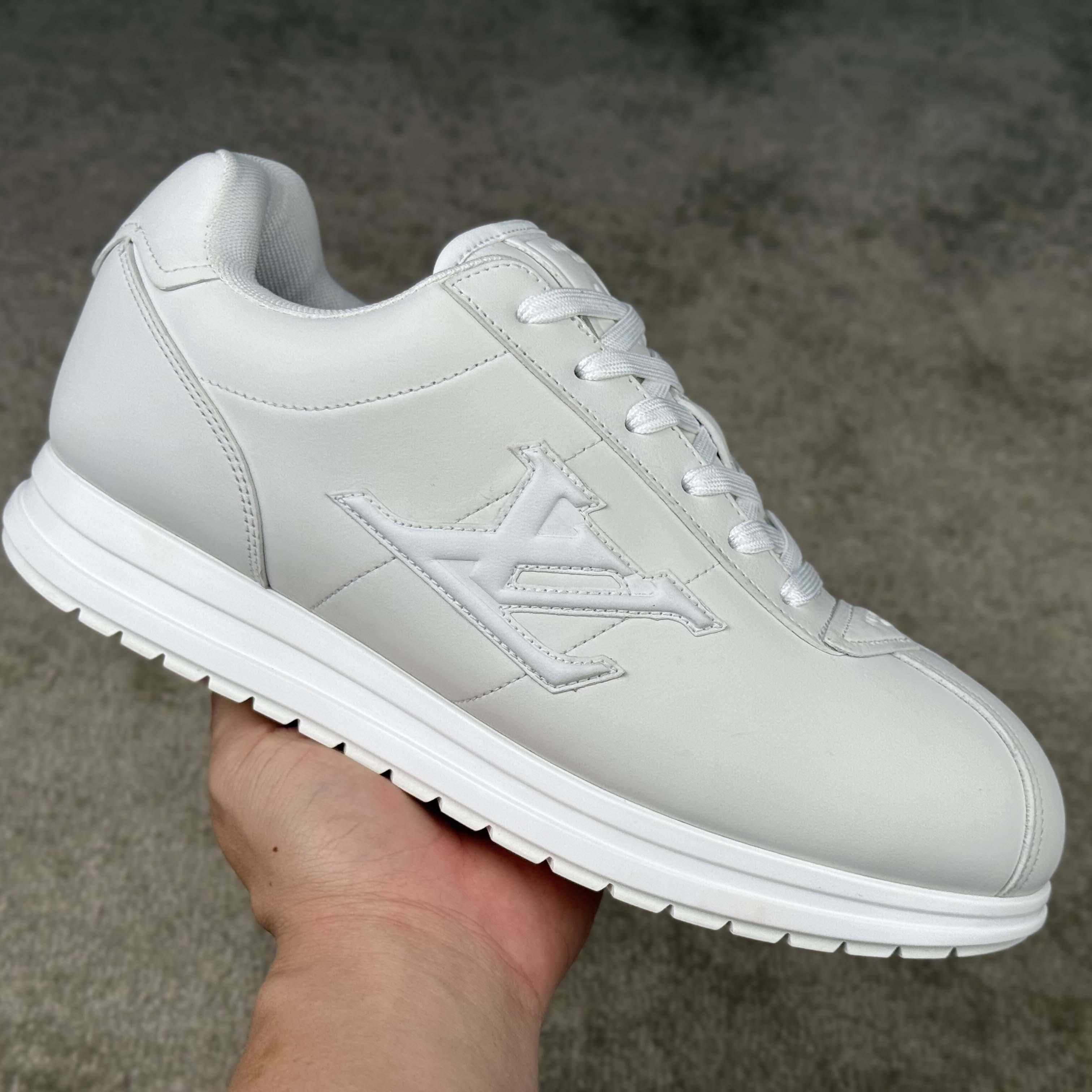 Louis Vuitton LV BUTTERSOFT Sneaker    1AIKDO - DopestKickz