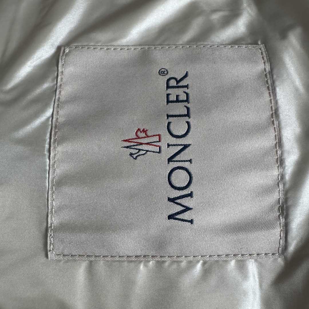 Moncler Igelle Short Down Jacket   2501 - DopestKickz