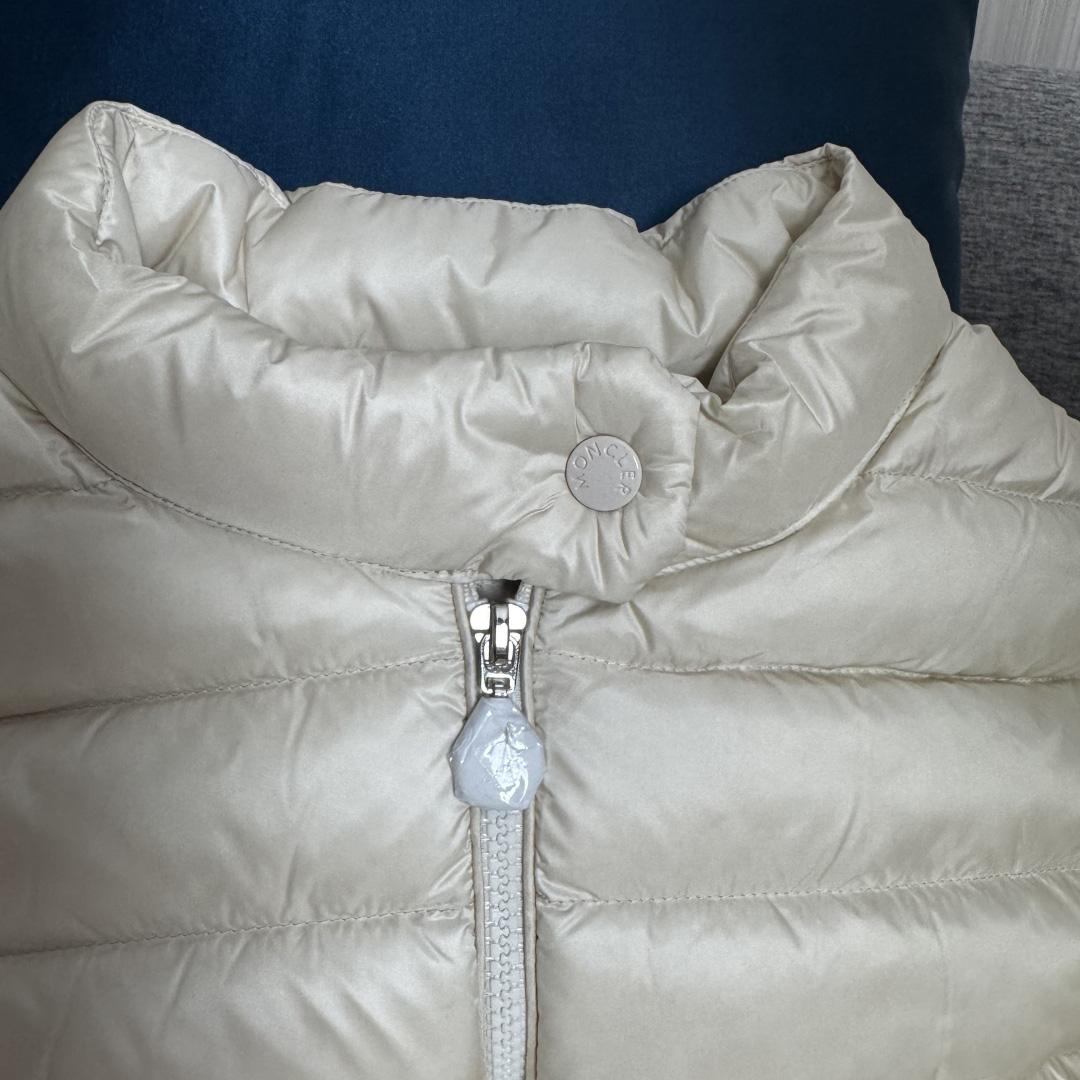 Moncler Igelle Short Down Jacket   2501 - DopestKickz