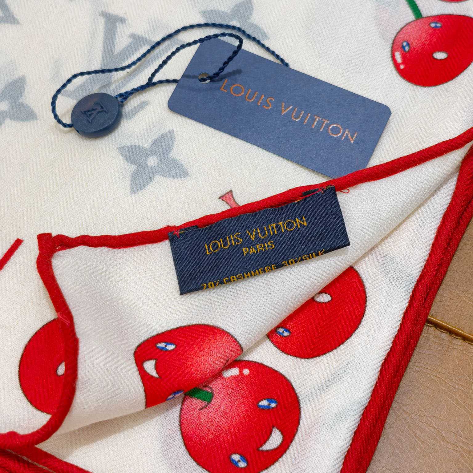 Louis Vuitton LV x TM Monogram Shawl   140*140cm - DopestKickz