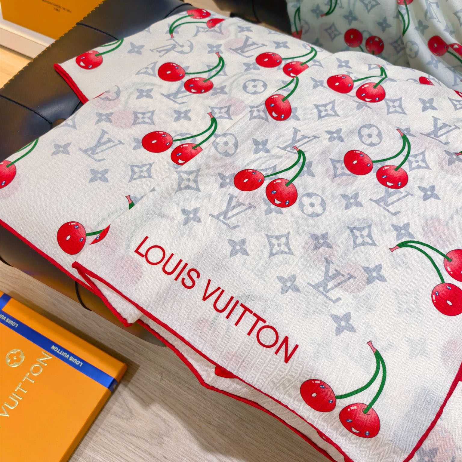 Louis Vuitton LV x TM Monogram Shawl   140*140cm - DopestKickz