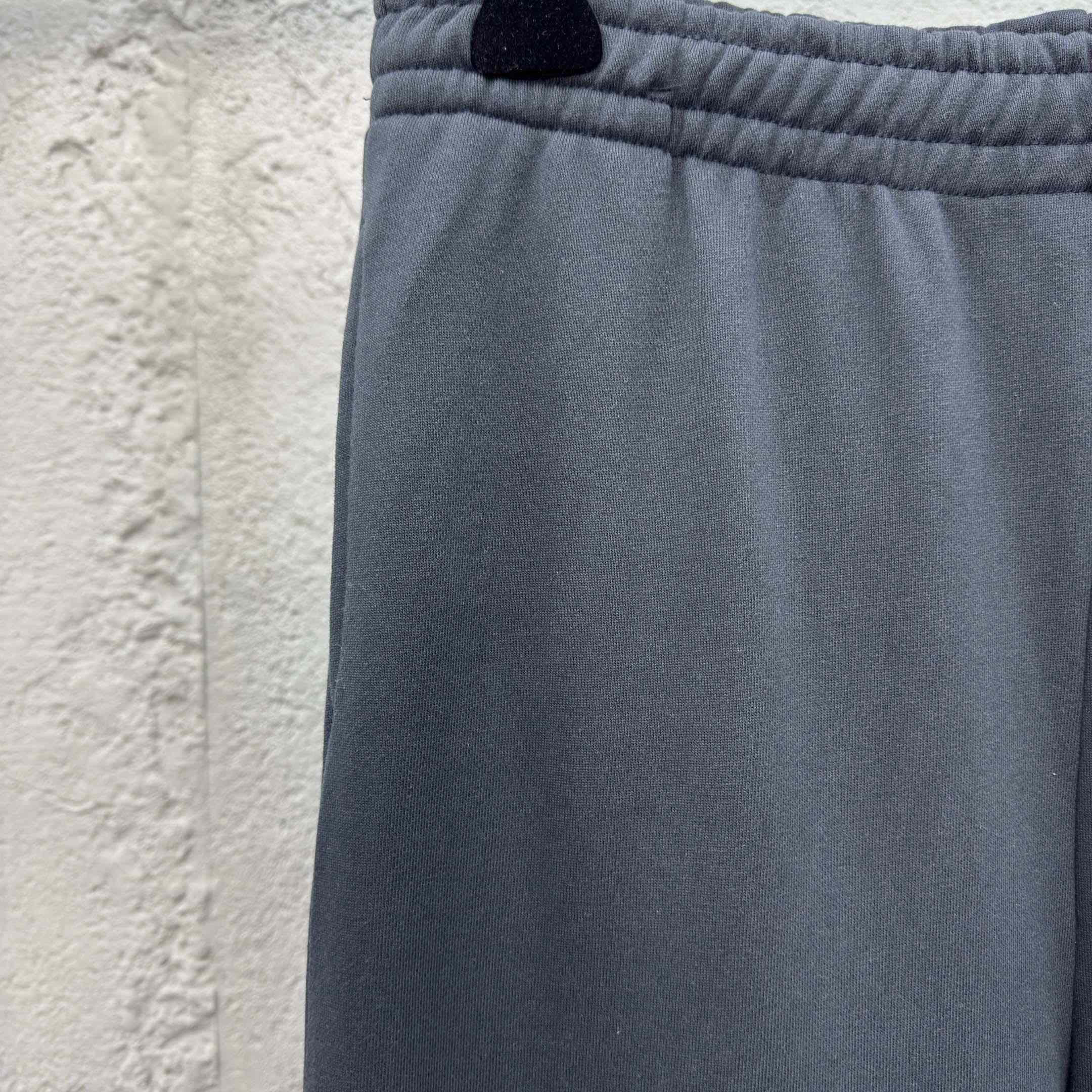 Balenciaga Under Armour® Baggy Sweatpants In Black - DopestKickz