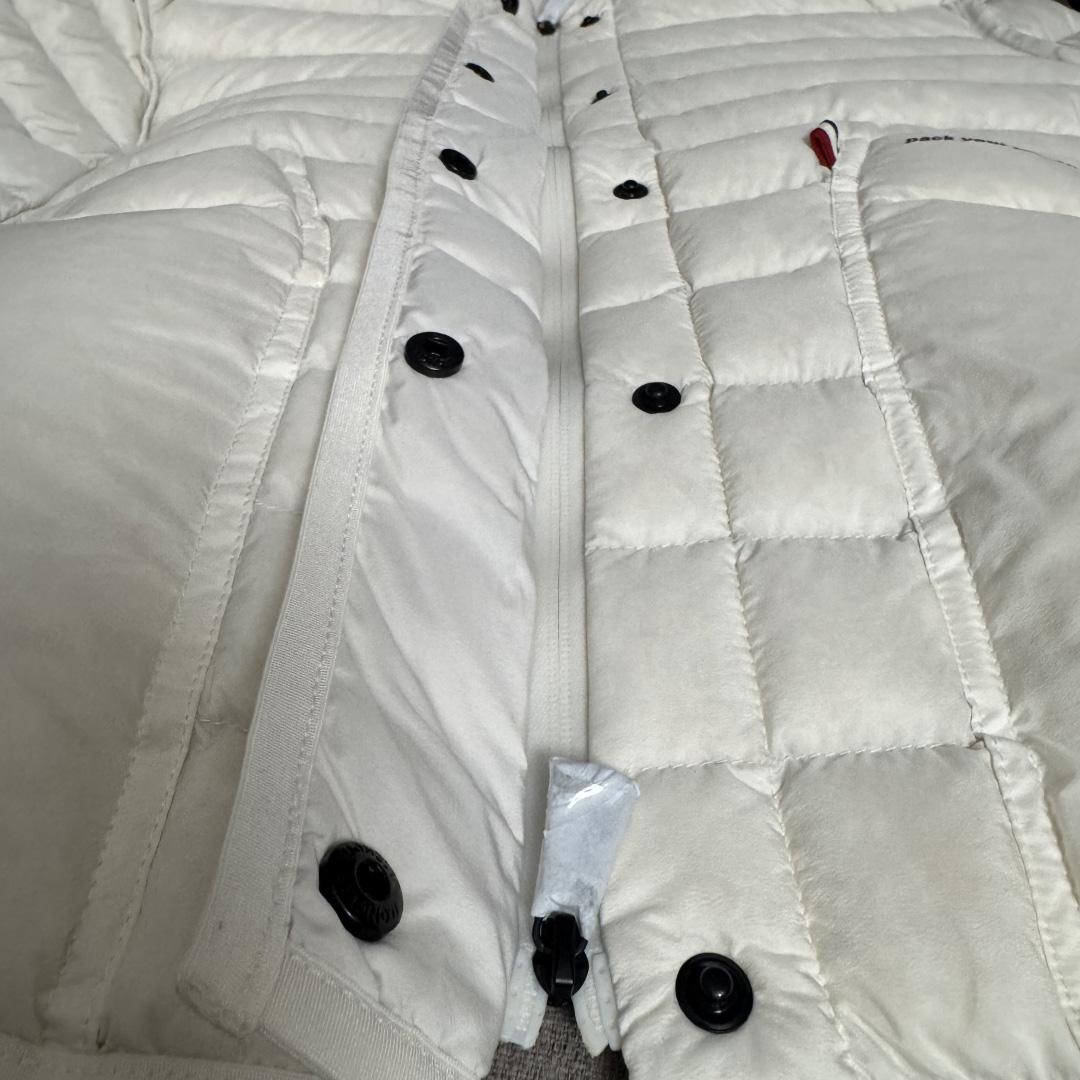 Moncler Grenoble Quilted Puffer Jacket   2519 - DopestKickz