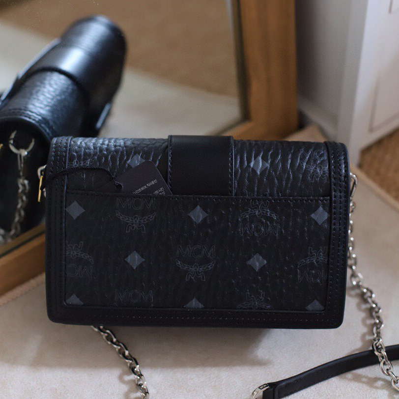 MCM Tracy Crossbody In Visetos （11x 18.5 x 5cm） - DopestKickz