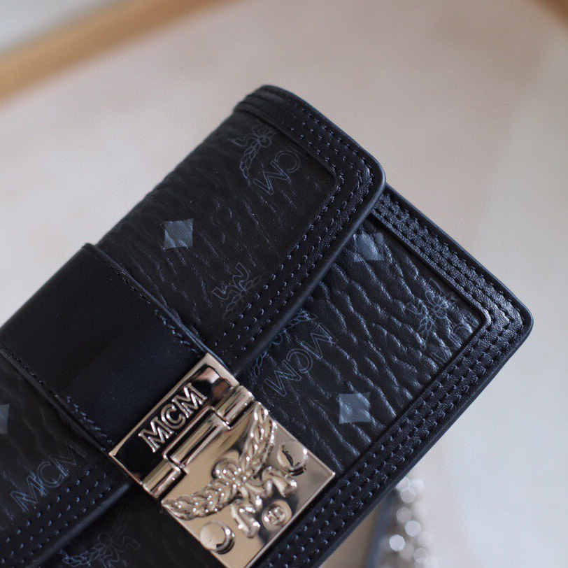 MCM Tracy Crossbody In Visetos （11x 18.5 x 5cm） - DopestKickz