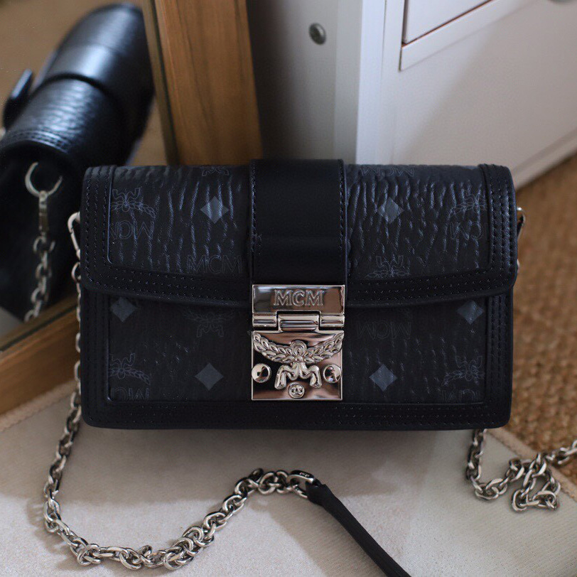 MCM Tracy Crossbody In Visetos （11x 18.5 x 5cm） - DopestKickz